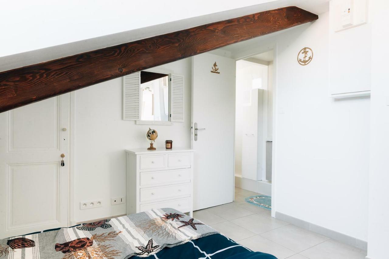 Adorable Apartment In Nice Downtown Екстериор снимка